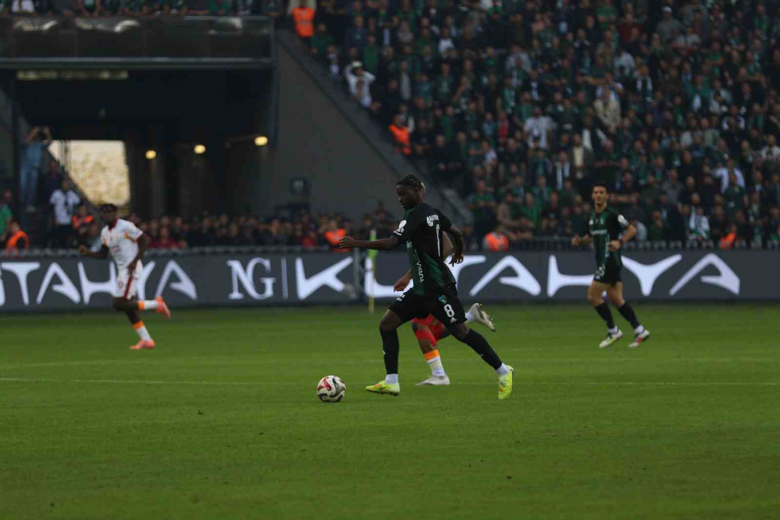 trendyol super lig kocaelispor 0 galatasaray 0 mac devam ediyor 10 DVZL1SES