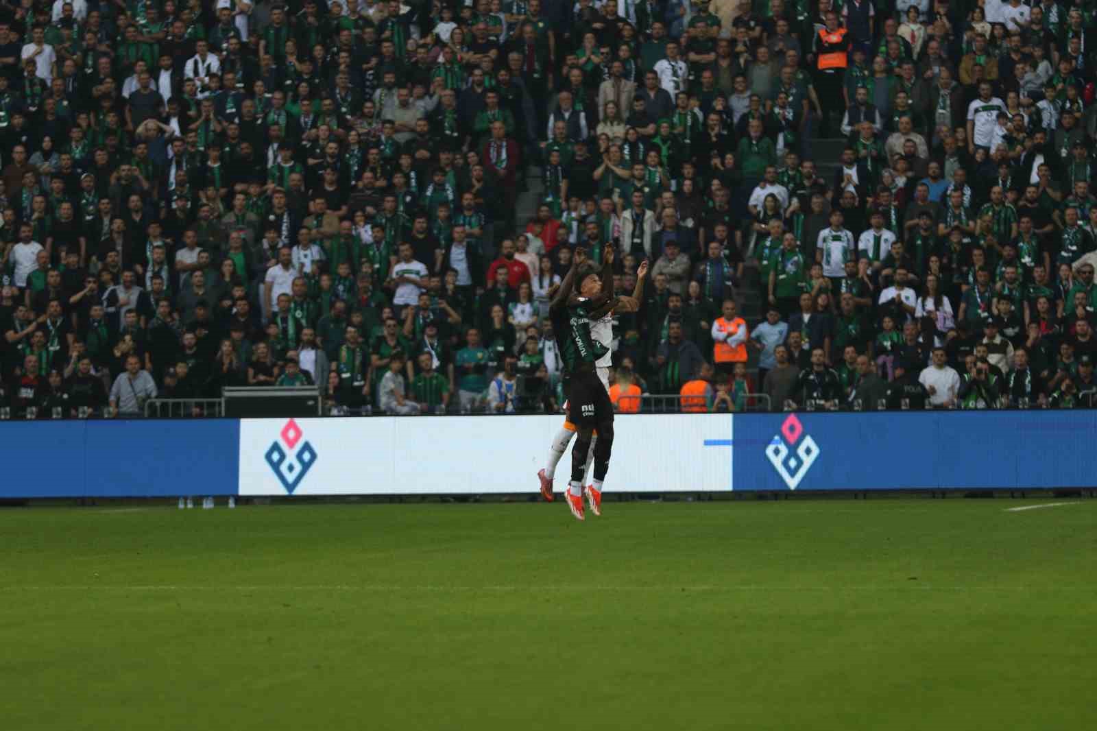 trendyol super lig kocaelispor 0 galatasaray 0 mac devam ediyor 20