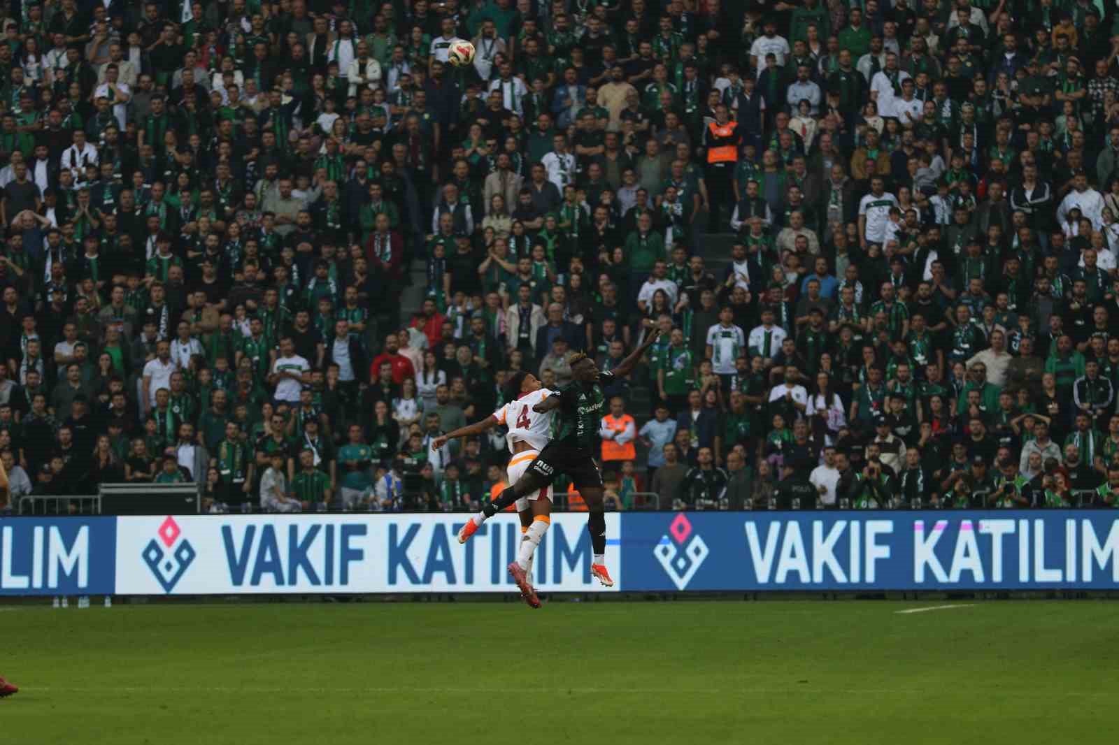 trendyol super lig kocaelispor 0 galatasaray 0 mac devam ediyor 21 sY7678Ur