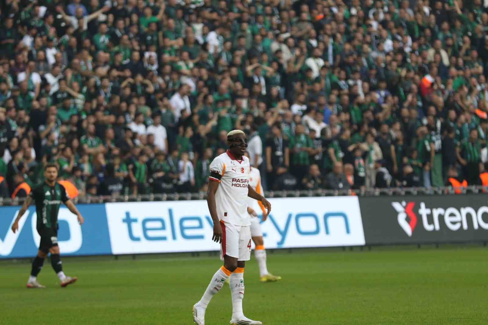 trendyol super lig kocaelispor 0 galatasaray 0 mac devam ediyor 25 XGVX5tuR