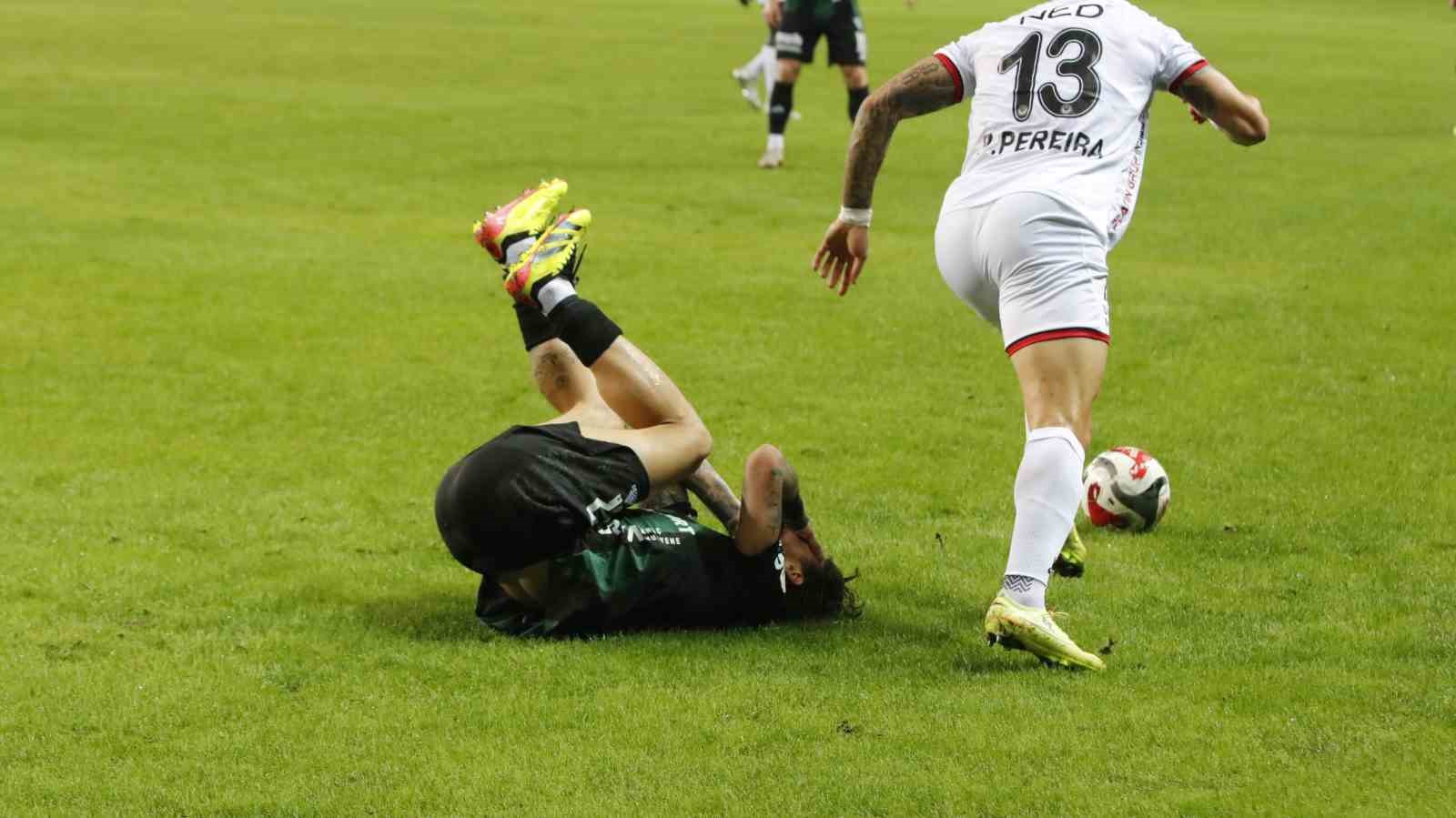 trendyol super lig kocaelispor 0 genclerbirligi 0 mac devam ediyor 15 7ODKKiNZ