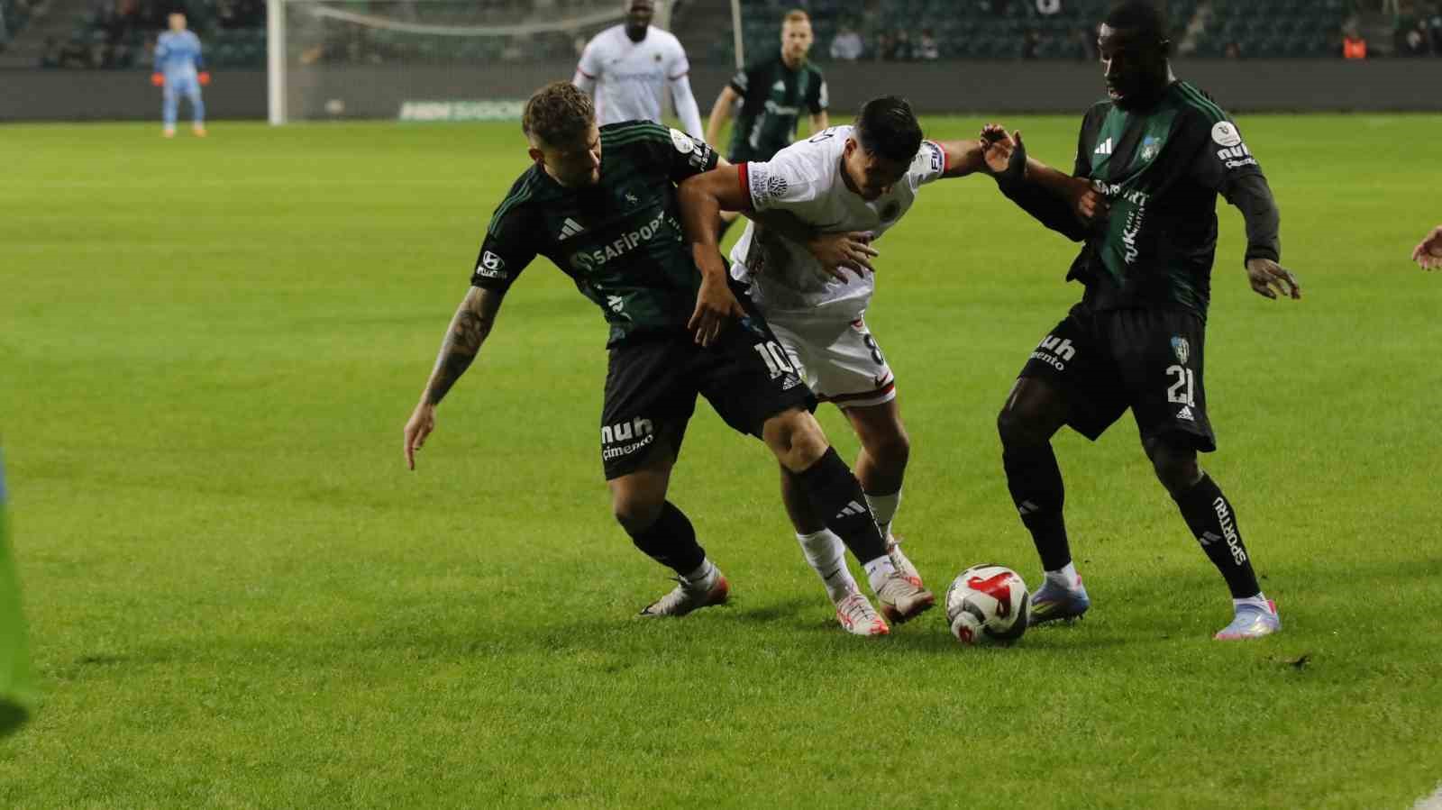 trendyol super lig kocaelispor 0 genclerbirligi 0 mac devam ediyor 25 ddkKVWyT