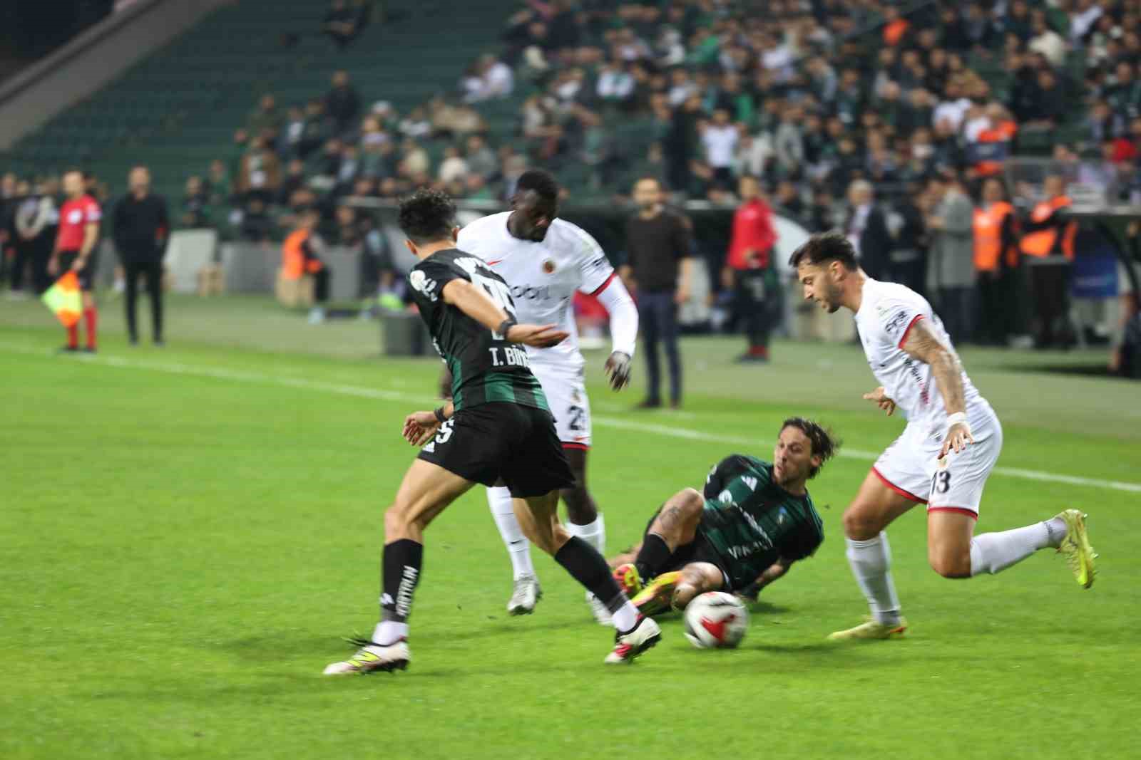 trendyol super lig kocaelispor 0 genclerbirligi 0 mac devam ediyor 7 T7ueqgDX