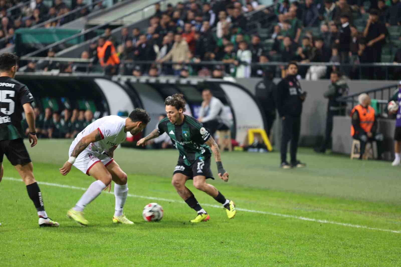 trendyol super lig kocaelispor 0 genclerbirligi 0 mac devam ediyor 8 rEbZei5E