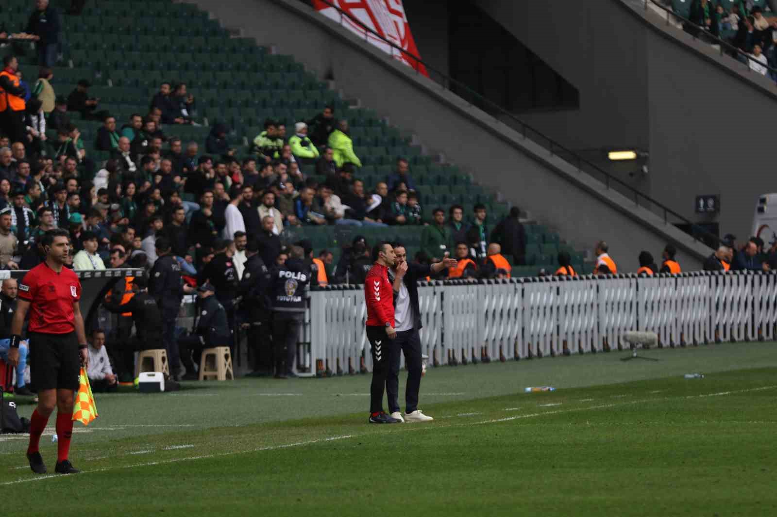 trendyol super lig kocaelispor 0 goztepe 1 ilk yari 10 b9Ntfwgz
