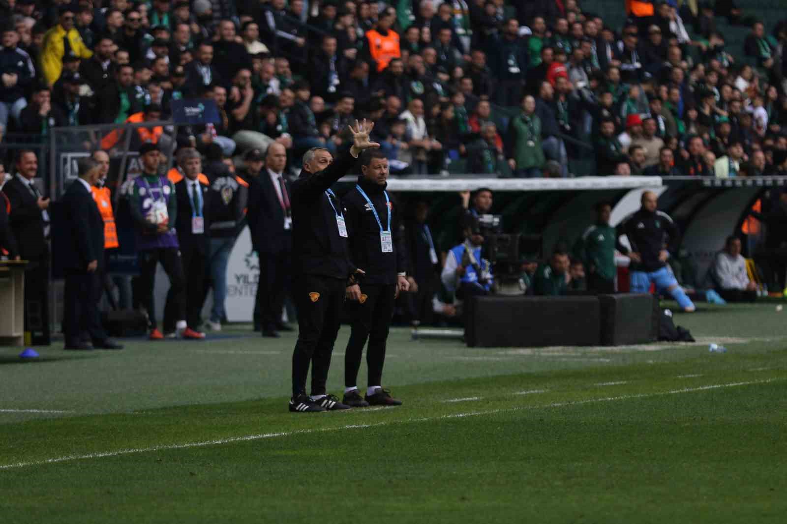 trendyol super lig kocaelispor 0 goztepe 1 ilk yari 14