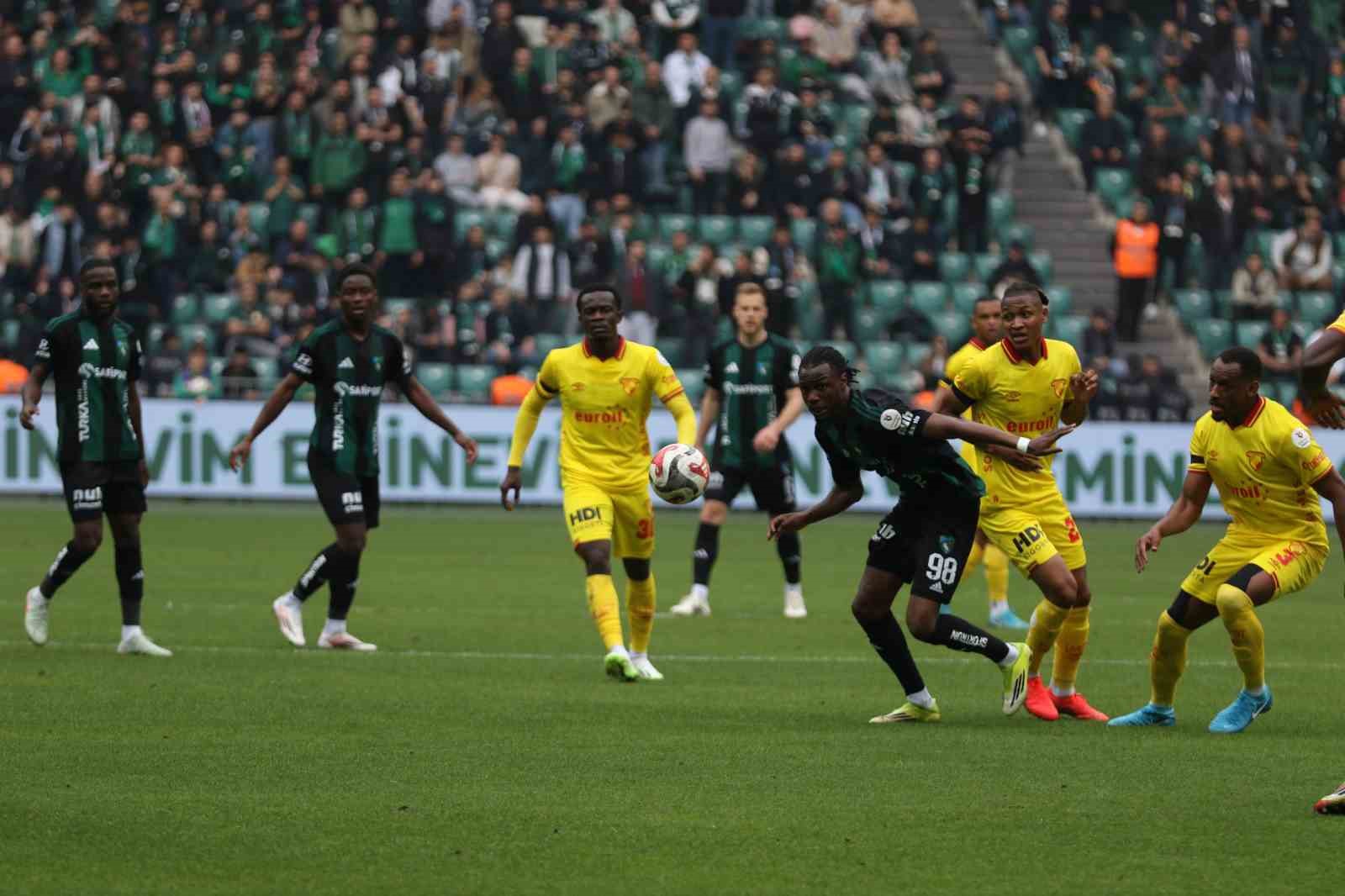 trendyol super lig kocaelispor 0 goztepe 1 ilk yari 4 2wmuMYgN