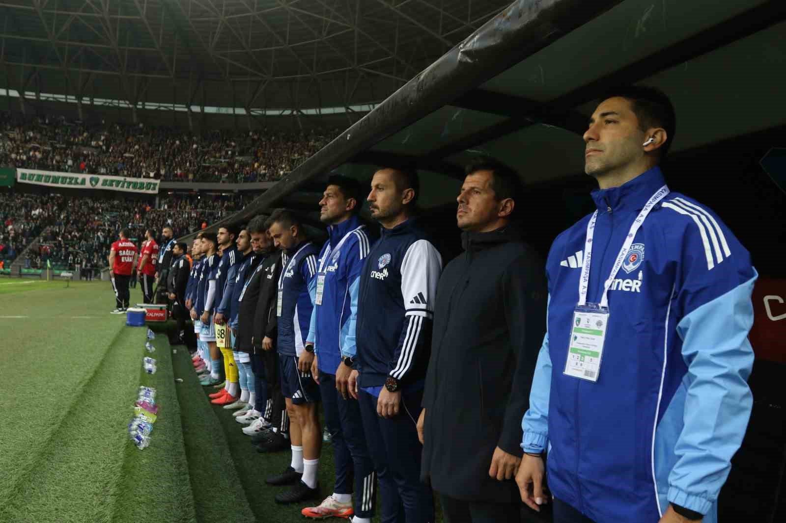 trendyol super lig kocaelispor 0 kasimpasa 0 ilk yari 11 MkK66Q4V