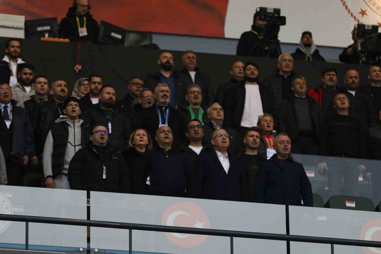 trendyol super lig kocaelispor 0 kasimpasa 0 ilk yari 9 5vQpt4Av