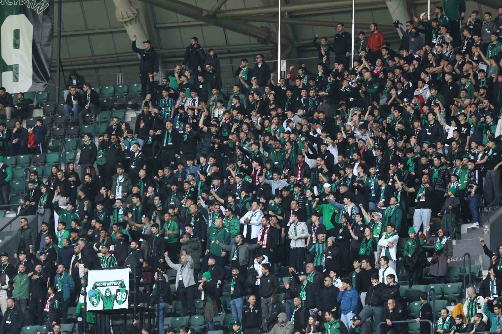 Trendyol Süper Lig: Kocaelispor: 0 - Konyaspor: 0 (Maç devam ediyor) 15 trendyol super lig kocaelispor 0 konyaspor 0 mac devam ediyor 11 1aL359In