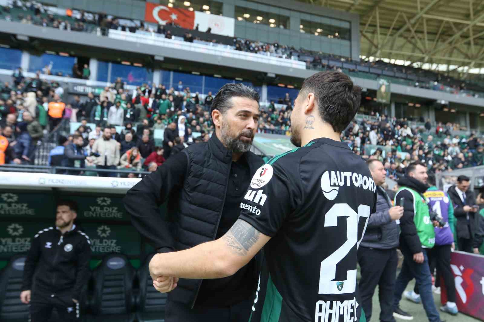 Trendyol Süper Lig: Kocaelispor: 0 - Konyaspor: 0 (Maç devam ediyor) 8 trendyol super lig kocaelispor 0 konyaspor 0 mac devam ediyor 4 d3YmRgin