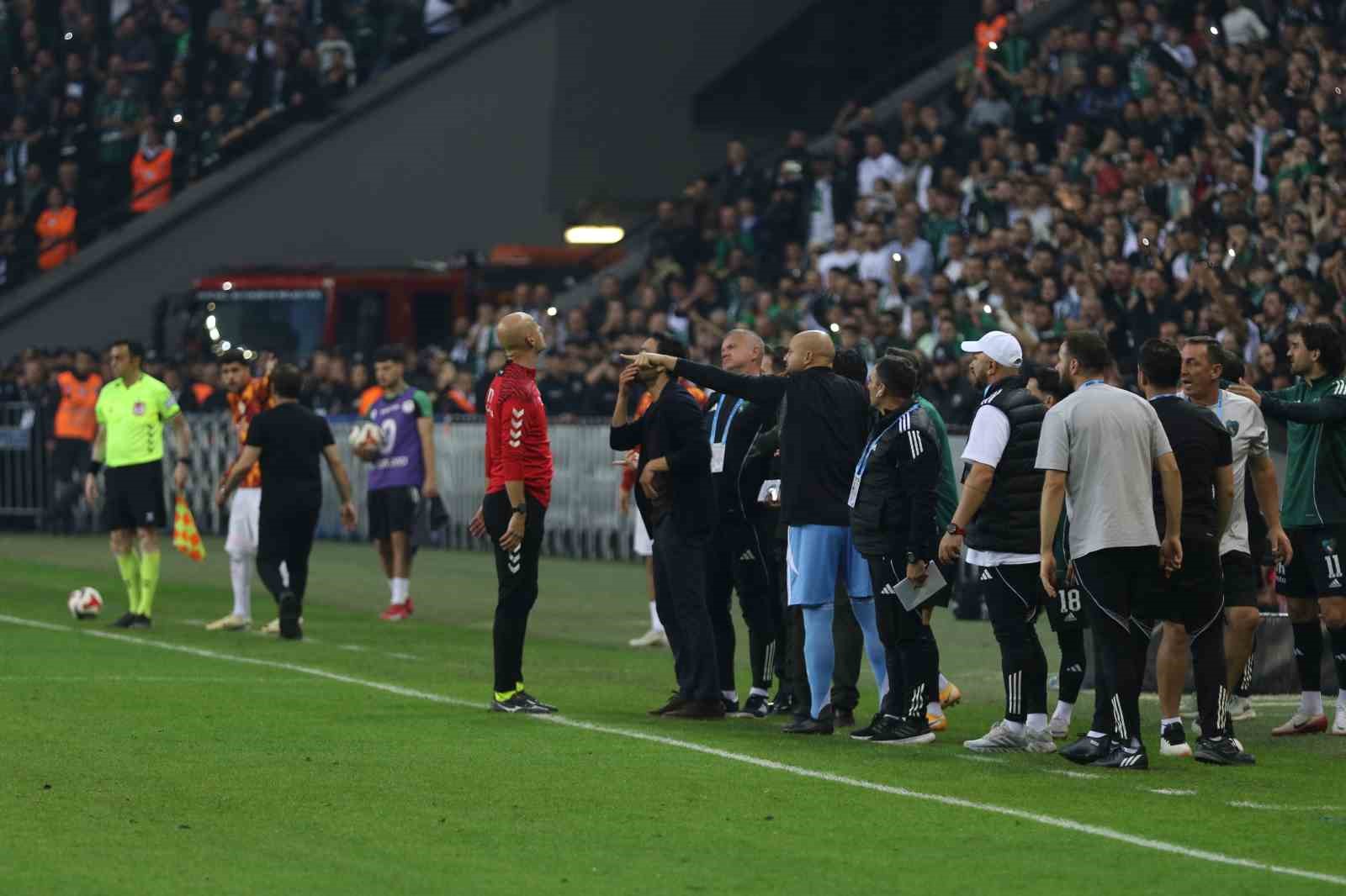 trendyol super lig kocaelispor 1 galatasaray 0 ilk yari 20 VUFh3YVp