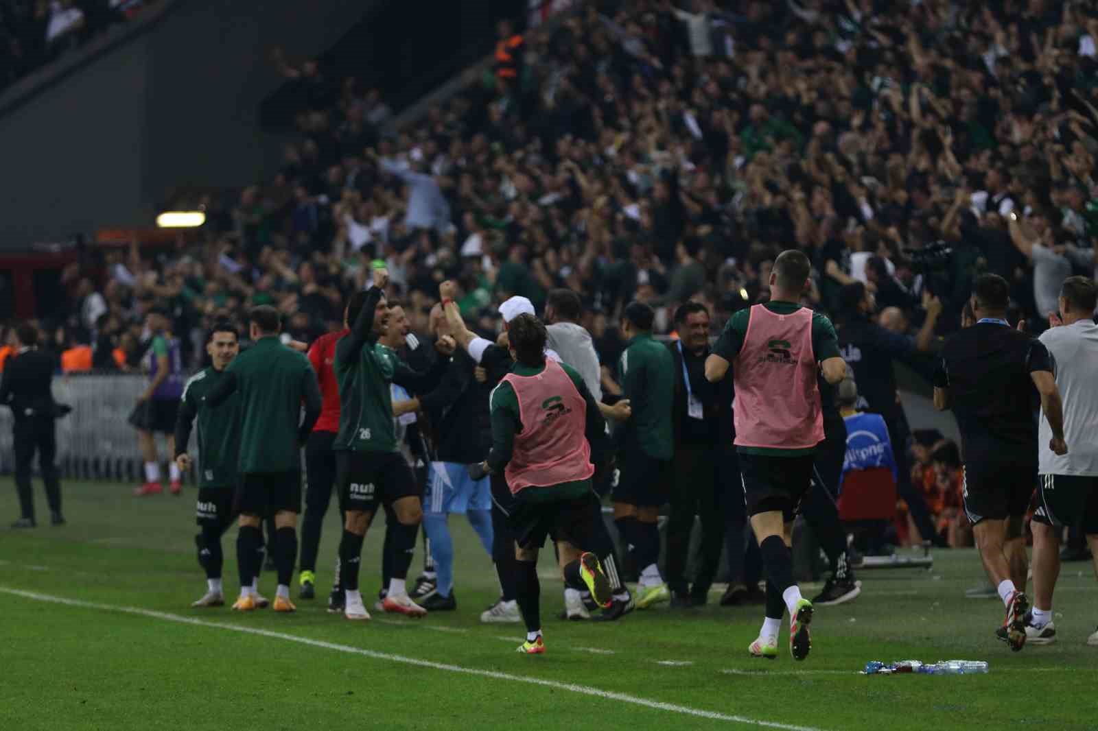 trendyol super lig kocaelispor 1 galatasaray 0 ilk yari 26 PqFFTZF9