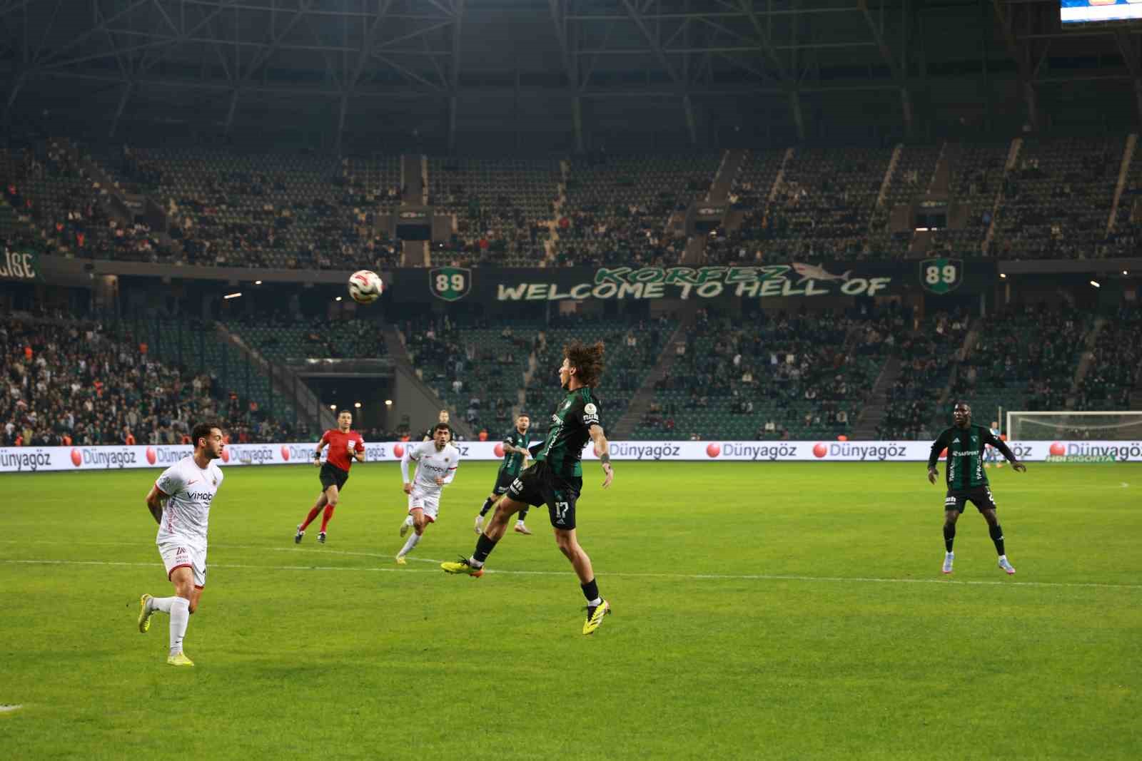 trendyol super lig kocaelispor 1 genclerbirligi 0 ilk yari 0 NMC9u1Xh