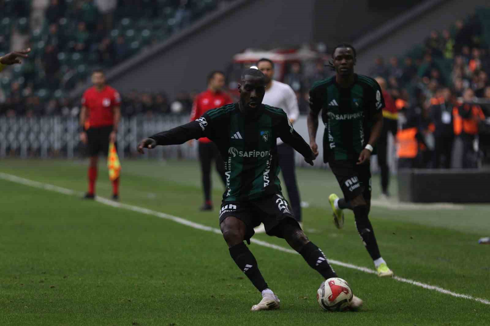trendyol super lig kocaelispor 1 goztepe1 mac sonucu 16 XqM8HABT
