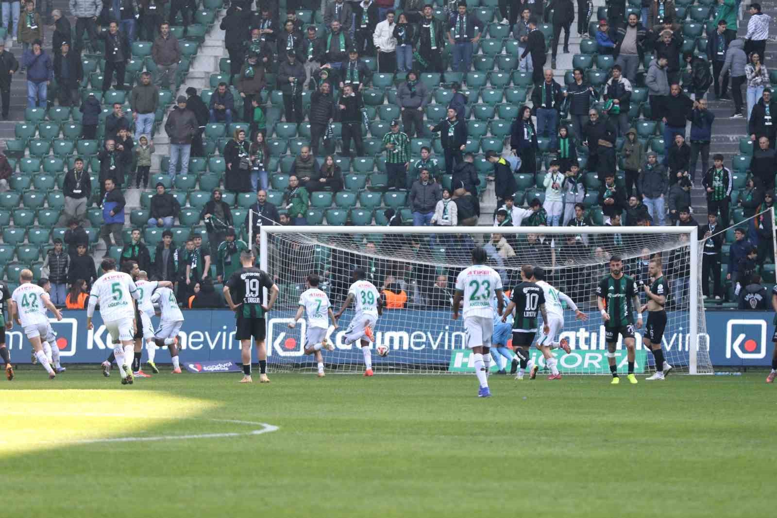 trendyol super lig kocaelispor 1 konyaspor 2 mac sonucu 13 duwXaTZ8