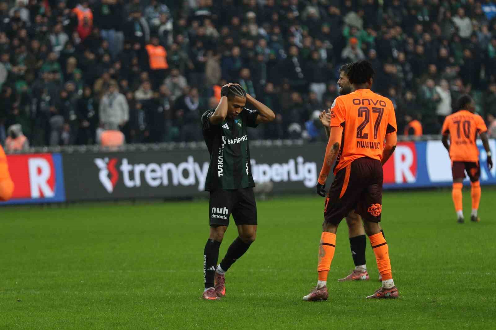 trendyol super lig kocaelispor 1 trabzonspor 1 ilk yari 5 rNdjmEGI