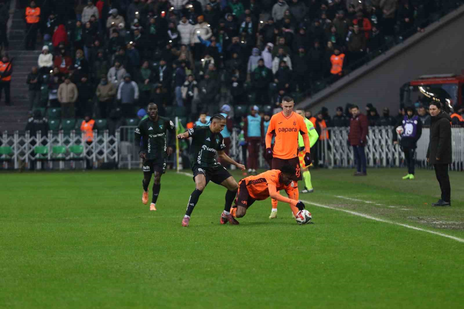 trendyol super lig kocaelispor 1 trabzonspor 1 ilk yari 7 QFjFYvXZ