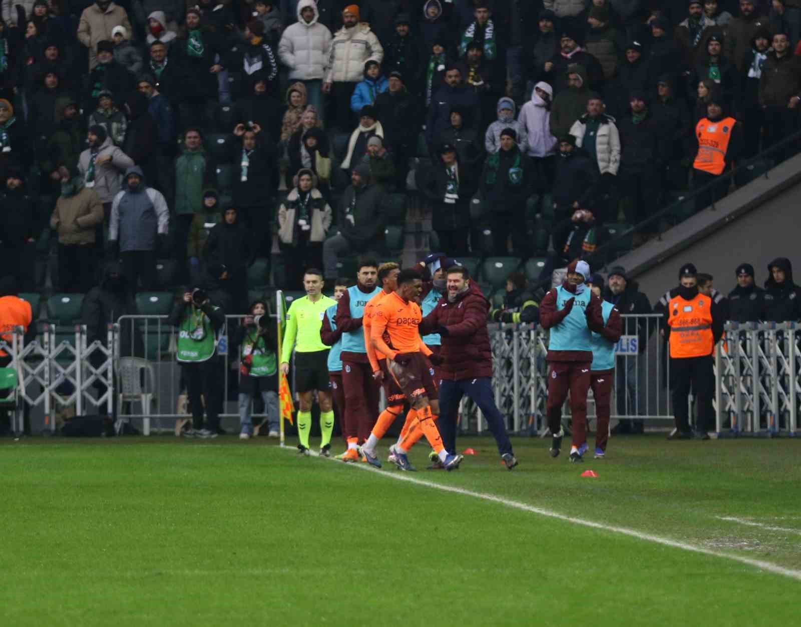 trendyol super lig kocaelispor 1 trabzonspor 1 ilk yari 8 AsJwVO2y