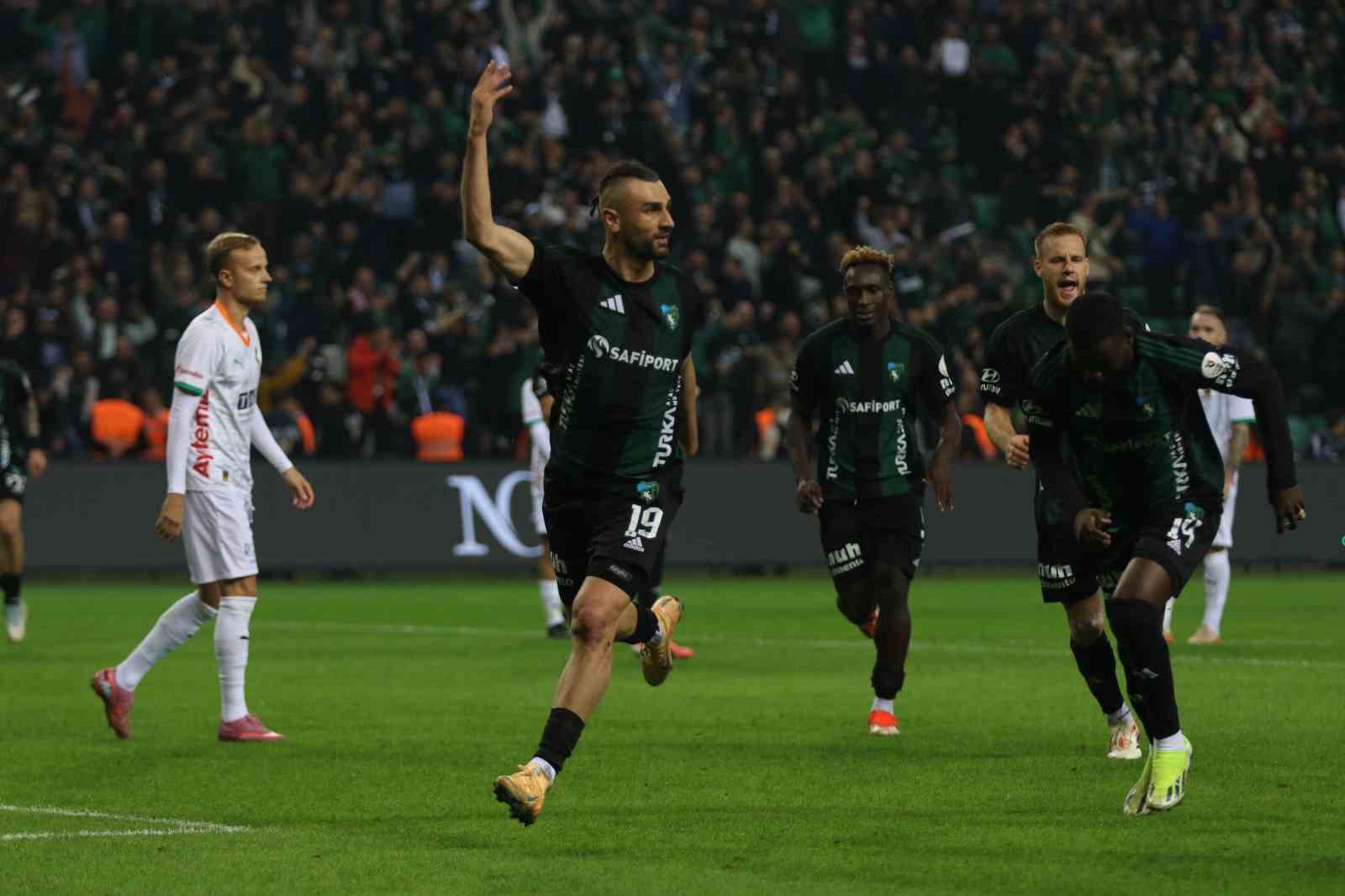 trendyol super lig kocaelispor 2 alanyaspor 0 mac sonucu 15 Rs3PeR4N