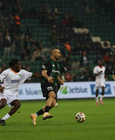 trendyol-super-lig-kocaelispor-2-alanyaspor-0-mac-sonucu-uhu5QSen.jpg