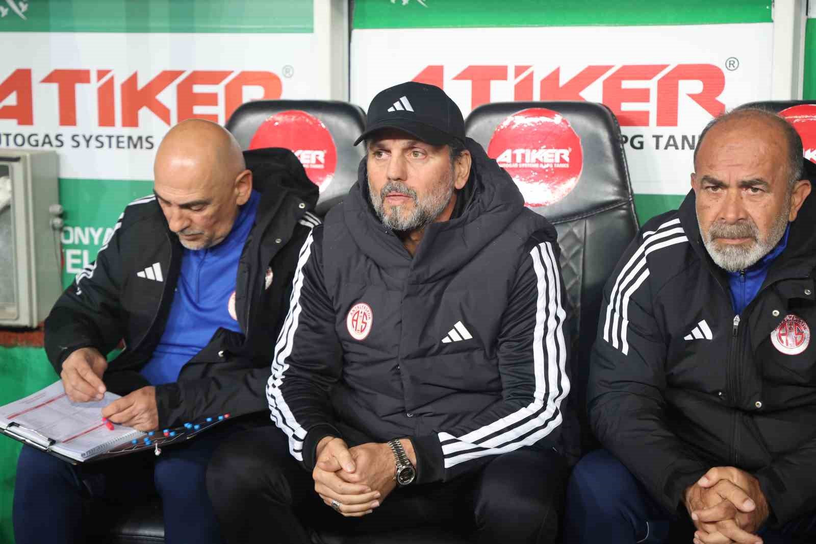 trendyol super lig konyaspor 0 antalyaspor 0 ilk yari 11