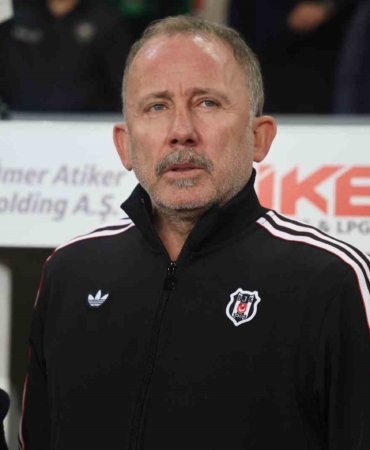 trendyol-super-lig-konyaspor-0-besiktas-1-mac-devam-ediyor-5gcXnVJA.jpg