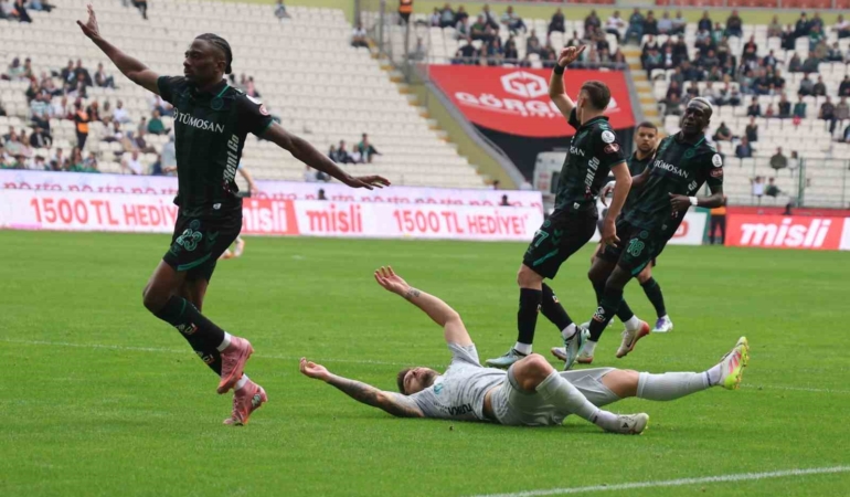 trendyol-super-lig-konyaspor-0-kocaelispor-1-ilk-yari-dV4TaJD5.jpg
