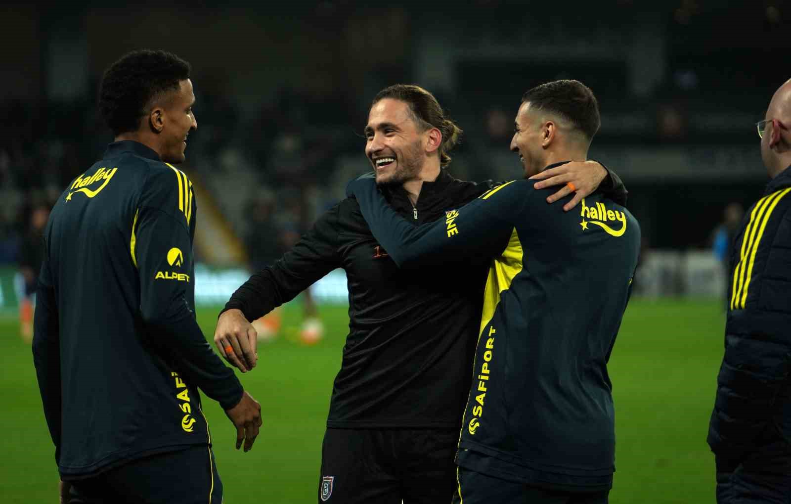 trendyol super lig rams basaksehir 0 fenerbahce 0 mac devam ediyor 0 NCQQUtqs