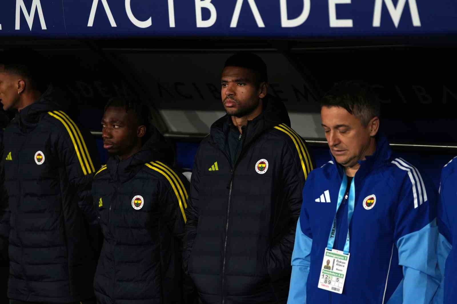 trendyol super lig rams basaksehir 0 fenerbahce 0 mac devam ediyor 13 6hlNg4nq
