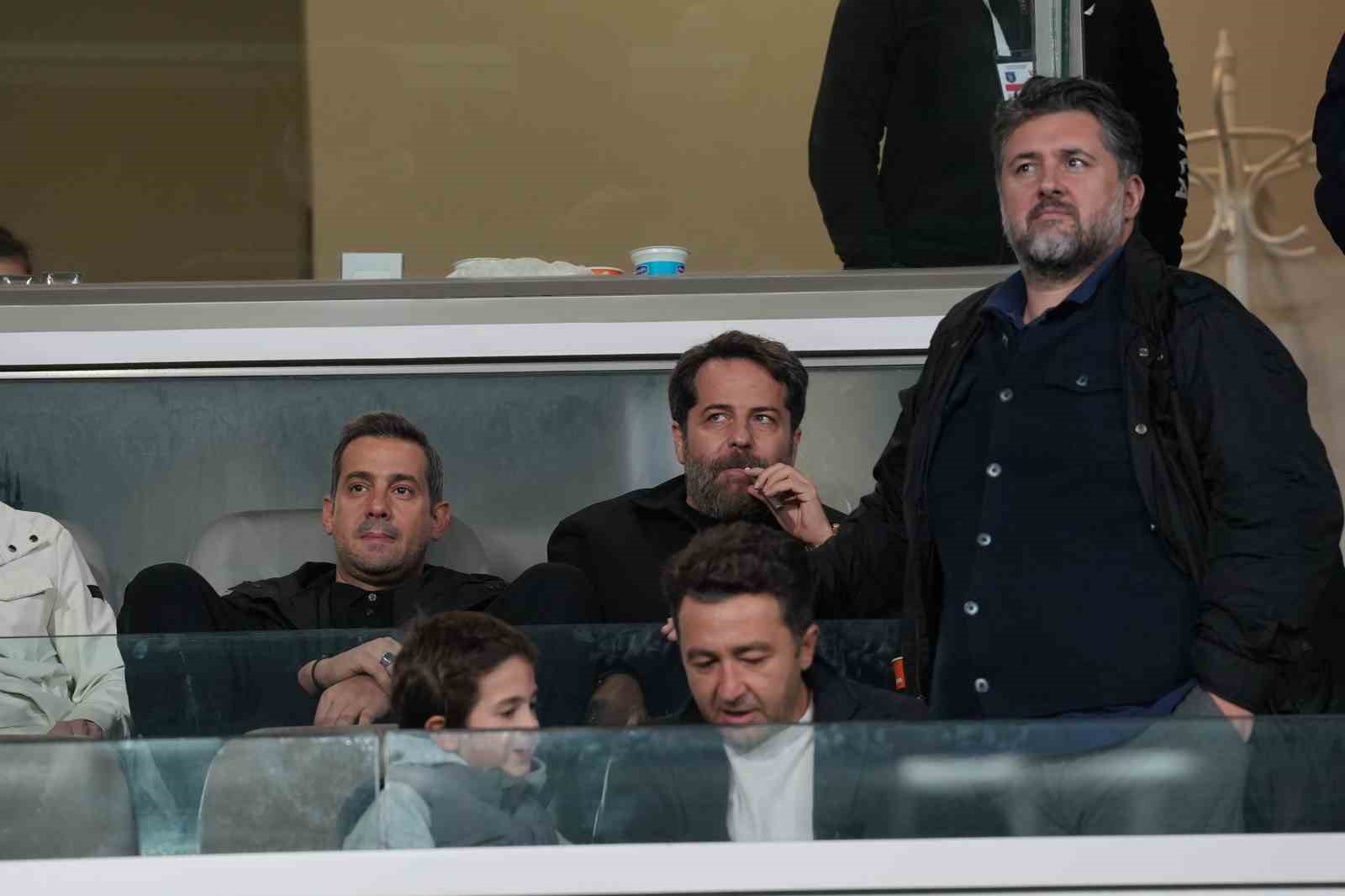 trendyol super lig rams basaksehir 0 galatasaray 0 mac devam ediyor 0 eEkW8HUk