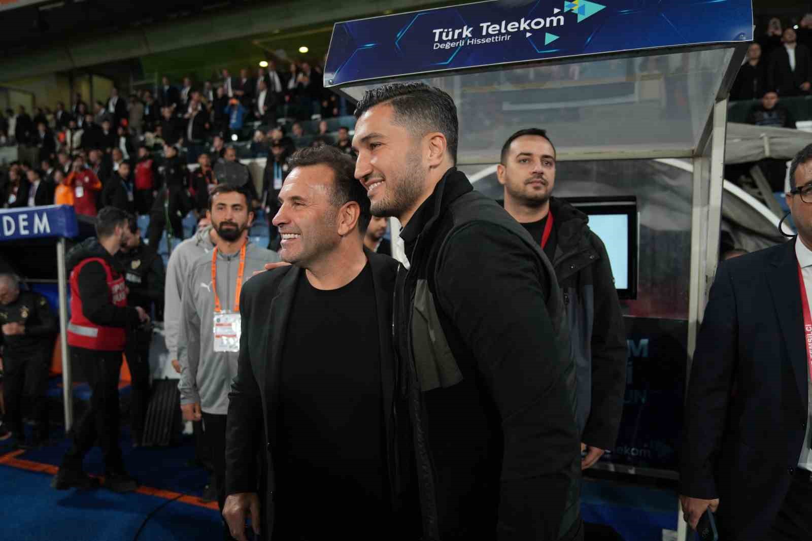 trendyol super lig rams basaksehir 0 galatasaray 0 mac devam ediyor 4 YTclXNO3