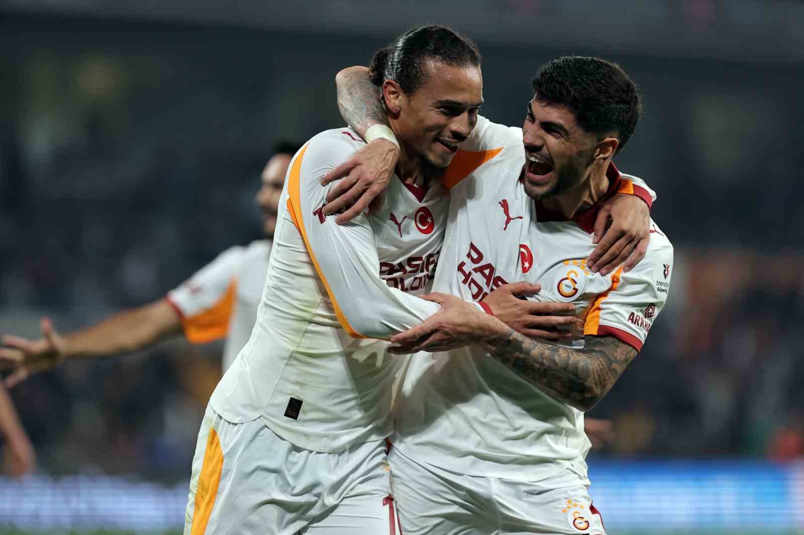 trendyol super lig rams basaksehir 0 galatasaray 1 ilk yari 2 lVzdd5OP