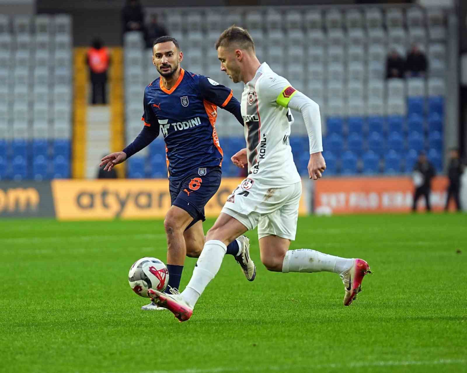 trendyol super lig rams basaksehir 0 gaziantep fk 0 mac devam ediyor 0 SKw7yh1a