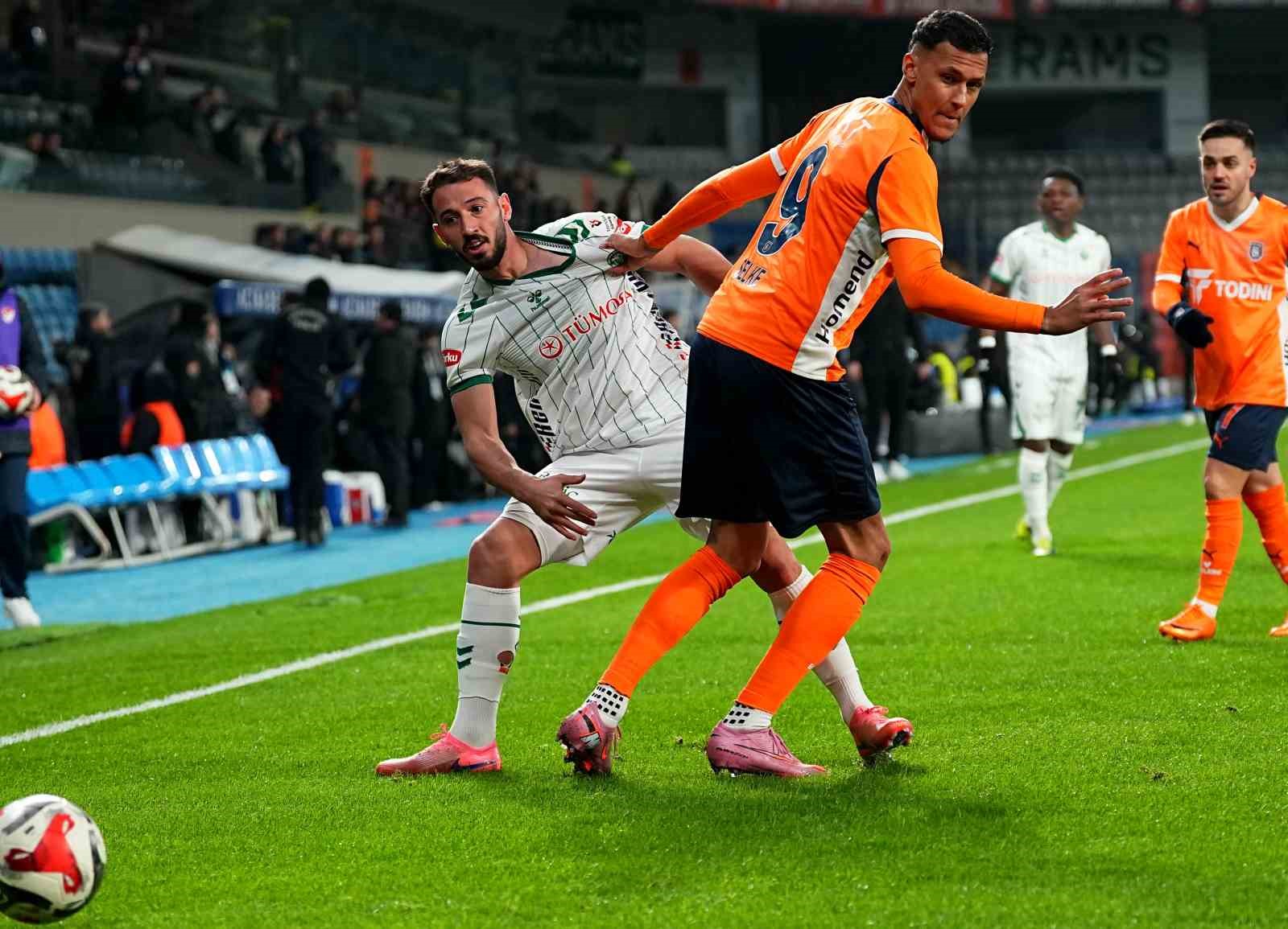 trendyol super lig rams basaksehir 0 konyaspor 0 mac devam ediyor 14 R2sTA2uZ