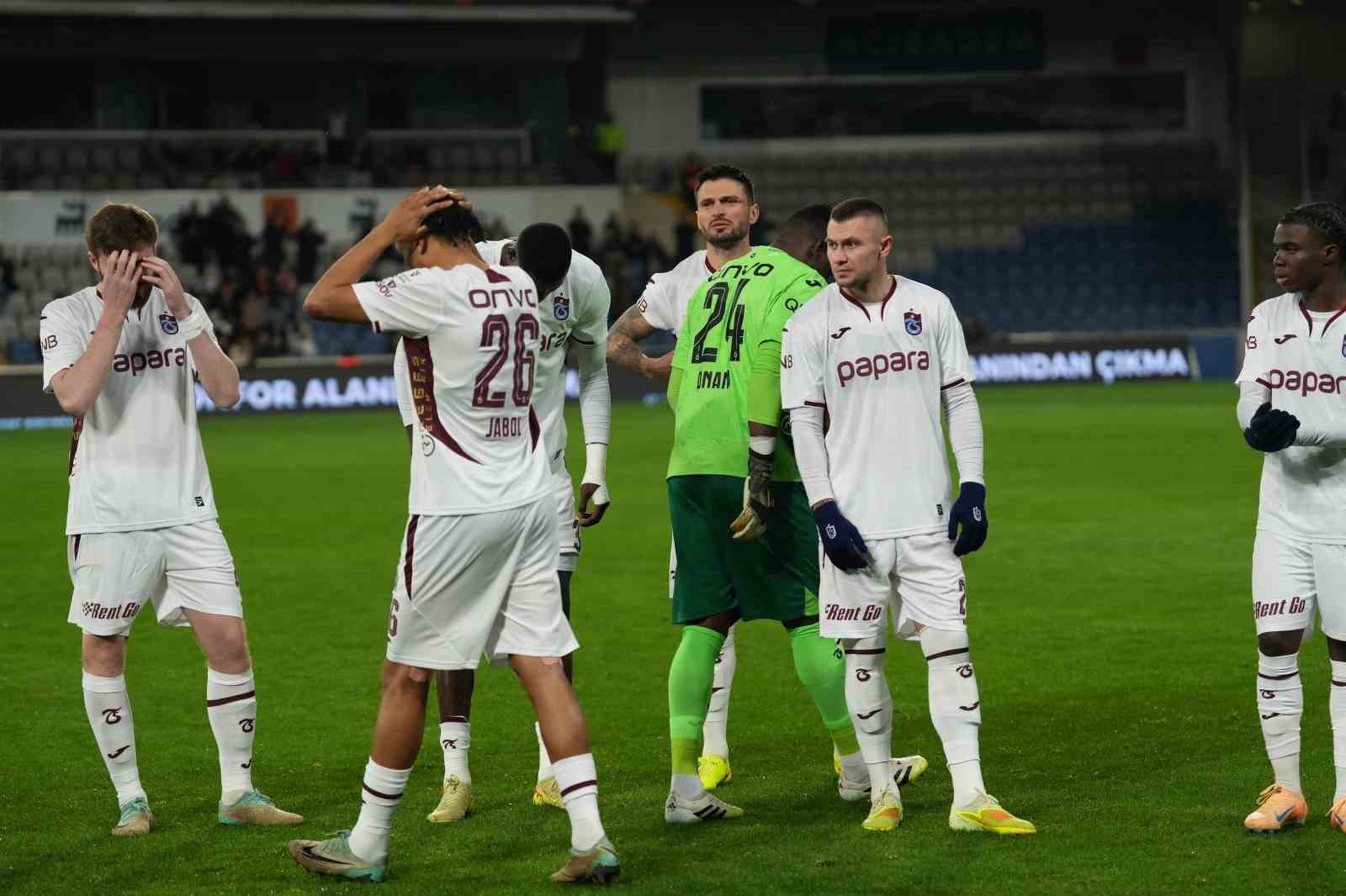 Trendyol Süper Lig: RAMS Başakşehir: 0 - Trabzonspor: 0 (Maç devam ediyor) 14 trendyol super lig rams basaksehir 0 trabzonspor 0 mac devam ediyor 10 tX5NIaW1