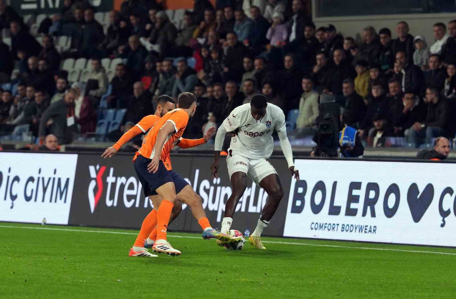 Trendyol Süper Lig: RAMS Başakşehir: 0 - Trabzonspor: 0 (Maç devam ediyor) 16 trendyol super lig rams basaksehir 0 trabzonspor 0 mac devam ediyor 12 L3tt1V6J