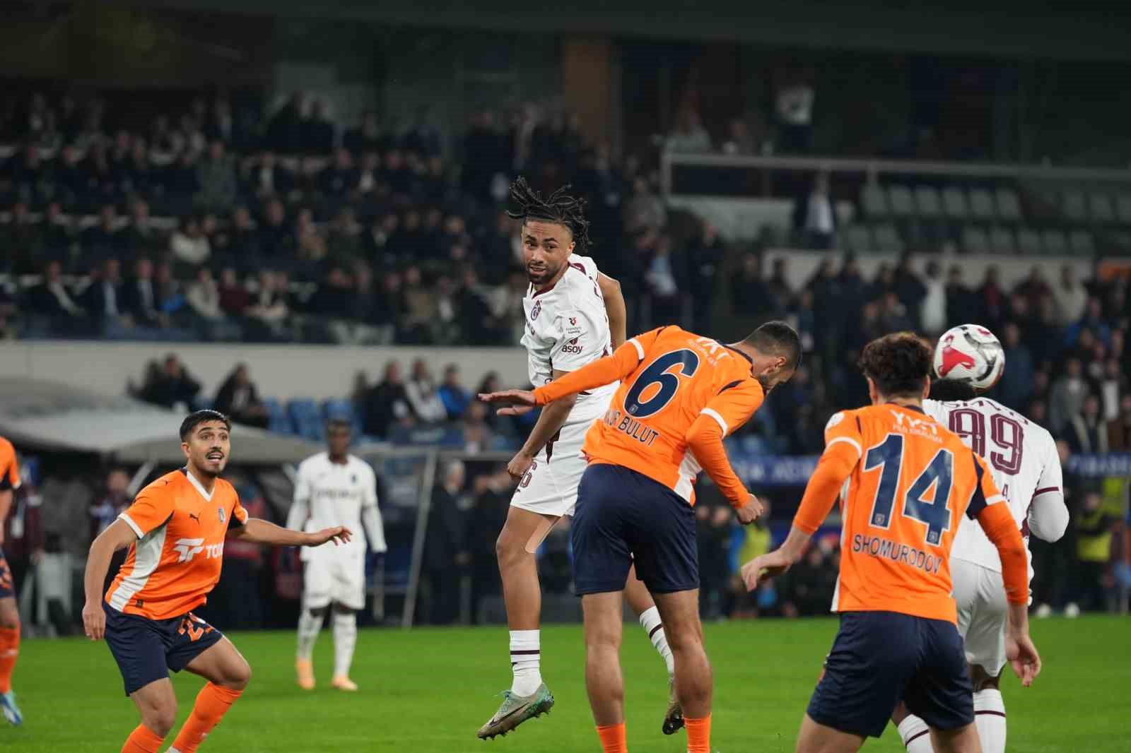 Trendyol Süper Lig: RAMS Başakşehir: 0 - Trabzonspor: 0 (Maç devam ediyor) 23 trendyol super lig rams basaksehir 0 trabzonspor 0 mac devam ediyor 19