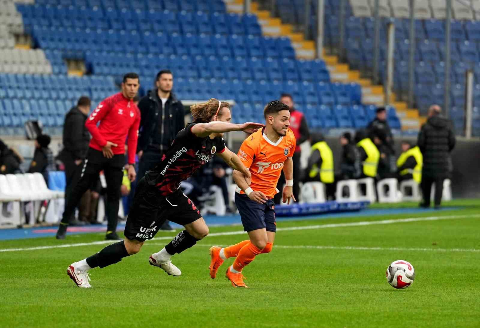 trendyol super lig rams basaksehir 1 genclerbirligi 0 mac devam ediyor 0 6WETUGTe