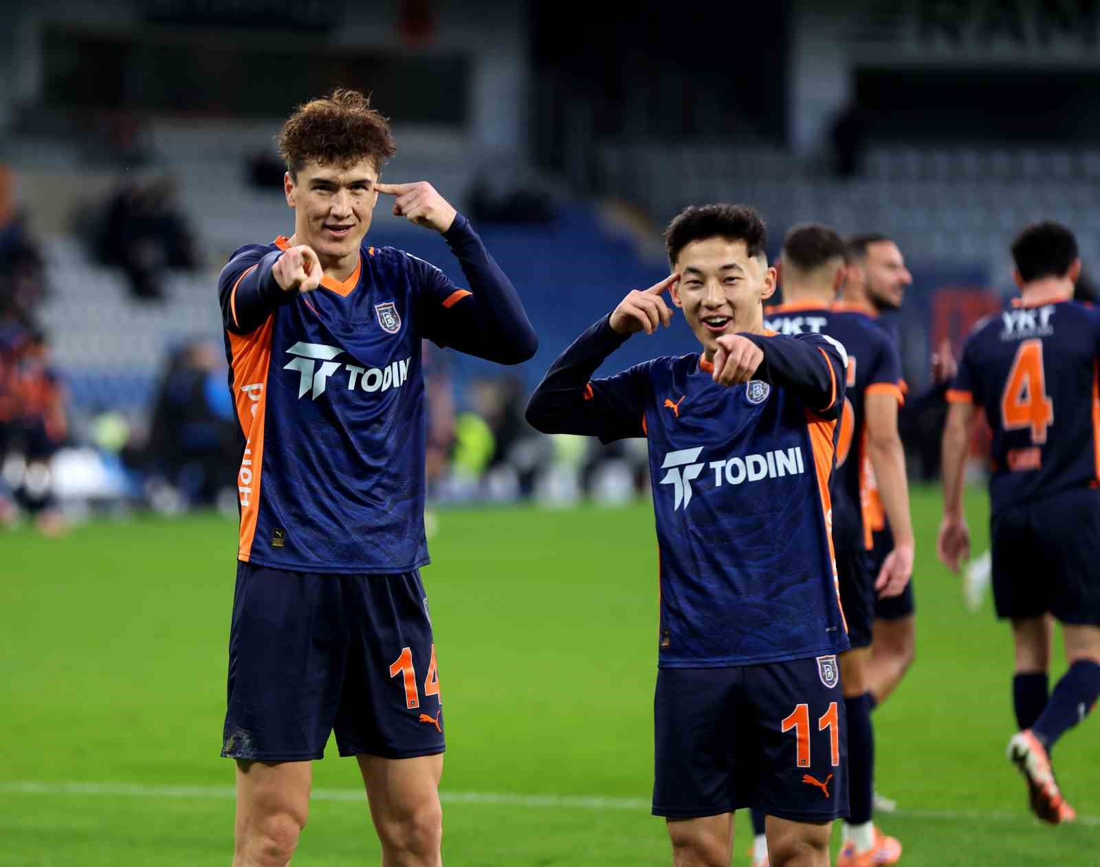 trendyol super lig rams basaksehir 2 gaziantep fk 1 ilk yari 1 RhGTR1bS