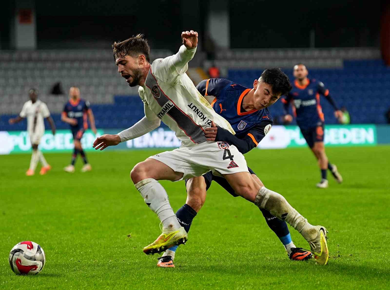 trendyol super lig rams basaksehir 2 gaziantep fk 1 ilk yari 16 NVcOKLIg