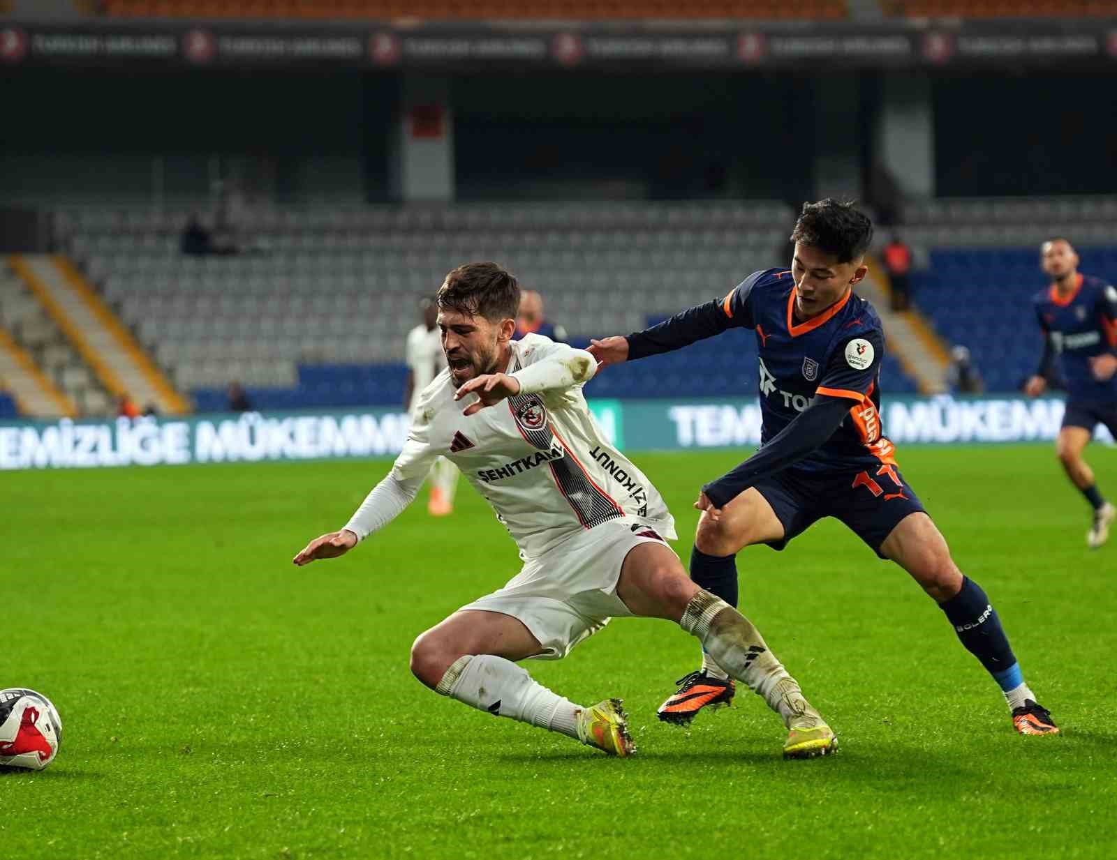 trendyol super lig rams basaksehir 2 gaziantep fk 1 ilk yari 17 E6dhWm7p