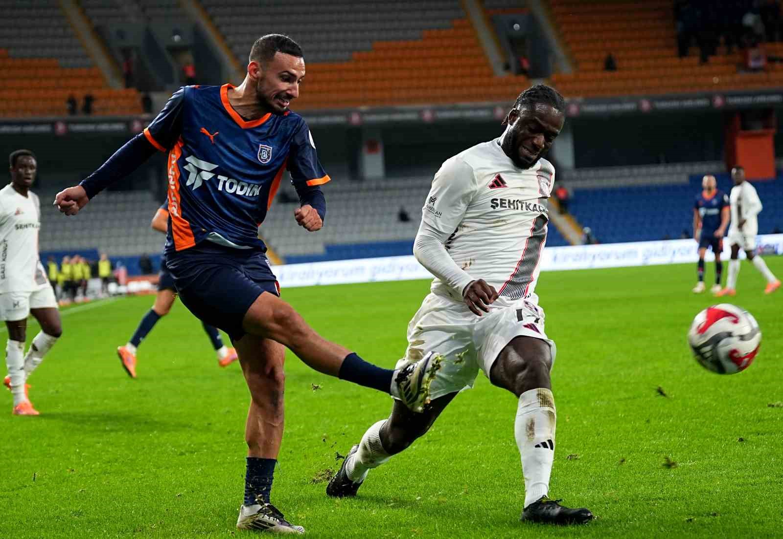 trendyol super lig rams basaksehir 2 gaziantep fk 1 ilk yari 22 k2jjlPWR