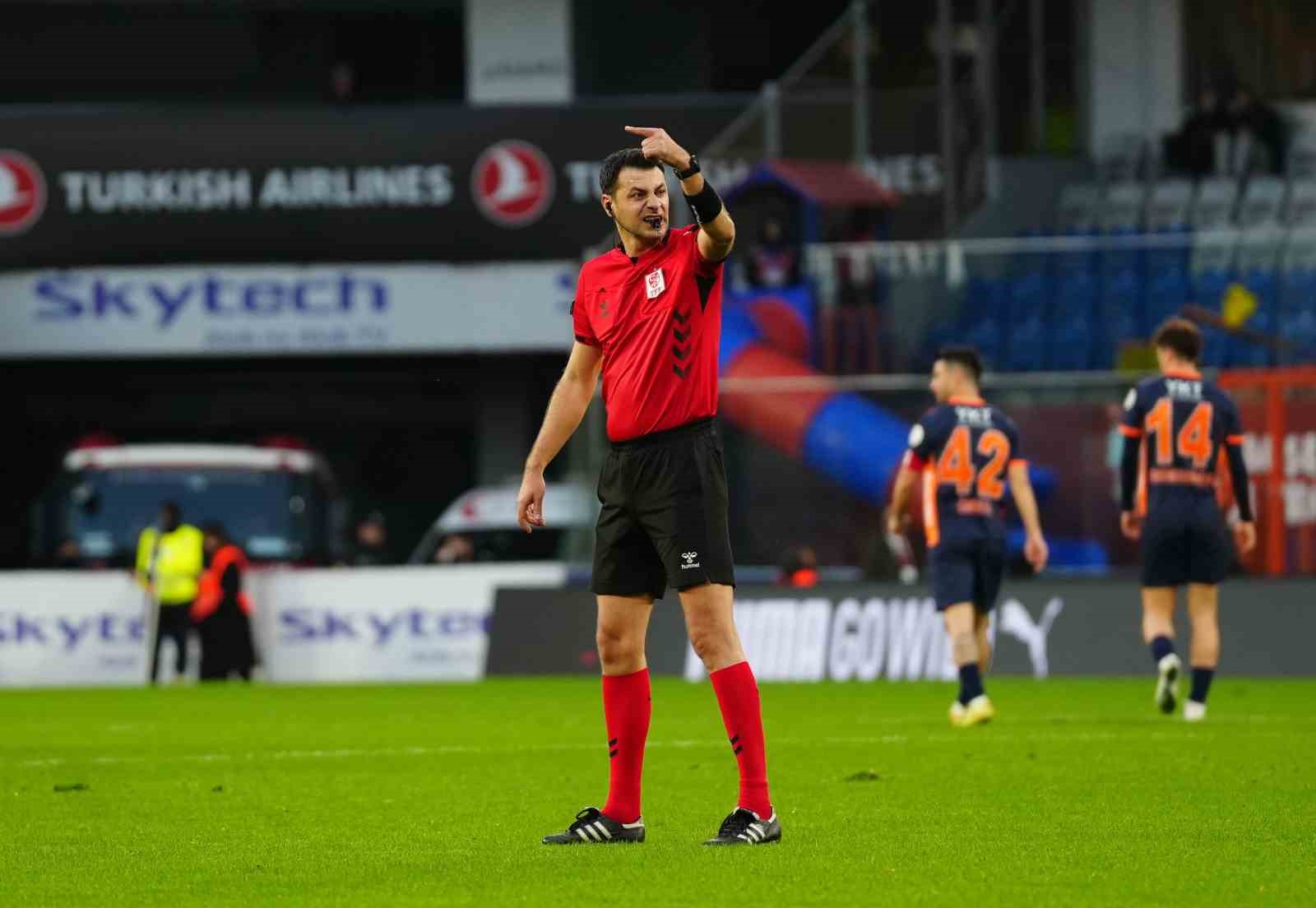 trendyol super lig rams basaksehir 2 gaziantep fk 1 ilk yari 5 EOI6QKZ4