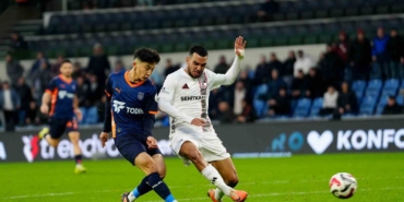 trendyol-super-lig-rams-basaksehir-2-gaziantep-fk-1-ilk-yari-hGiIgzFK.jpg