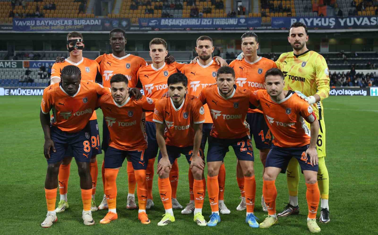 trendyol super lig rams basaksehir 2 kasimpasa 0 ilk yari 9