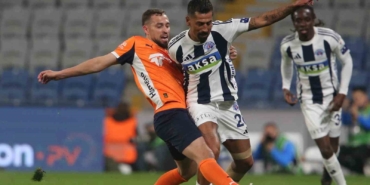 trendyol-super-lig-rams-basaksehir-2-kasimpasa-0-ilk-yari-NCpWtAVN.jpg