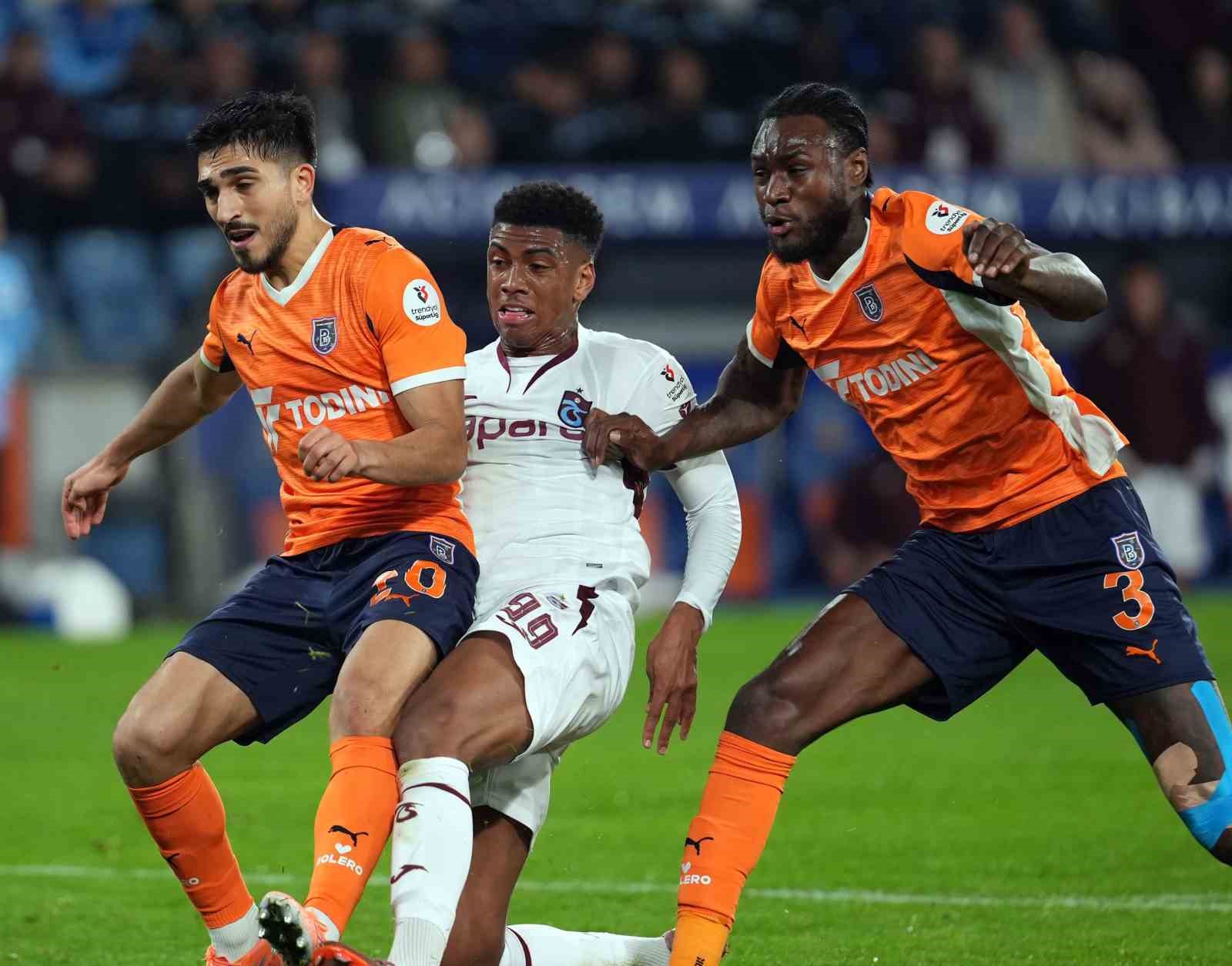 trendyol super lig rams basaksehir 2 trabzonspor 1 ilk yari 11 6ppK7NpS