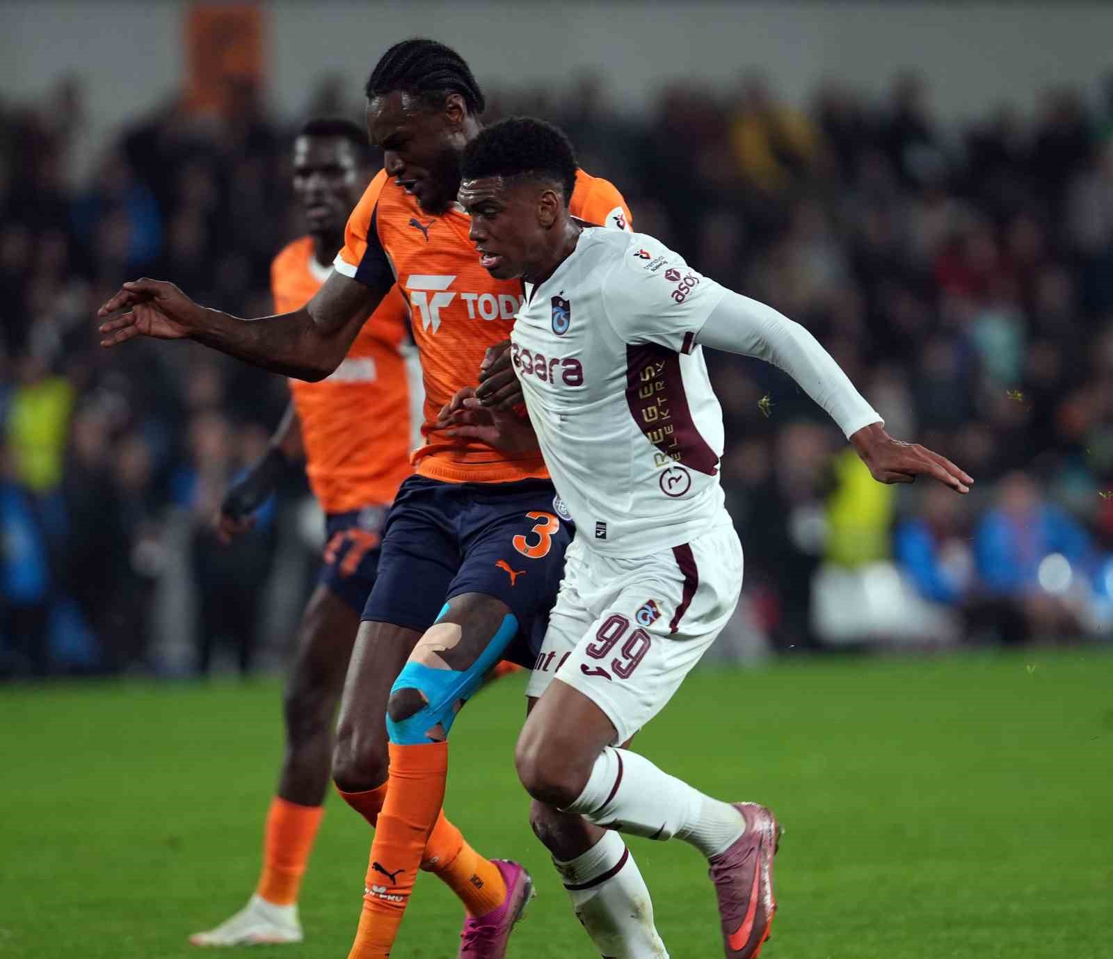 trendyol super lig rams basaksehir 2 trabzonspor 1 ilk yari 32 DrqDgvaR