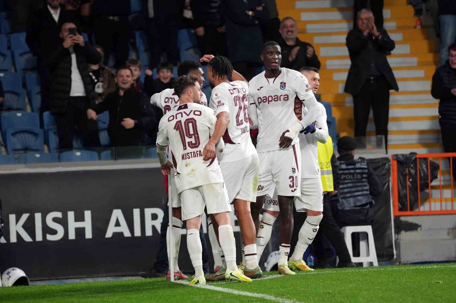 trendyol super lig rams basaksehir 2 trabzonspor 1 ilk yari 5 lvWBMyNI